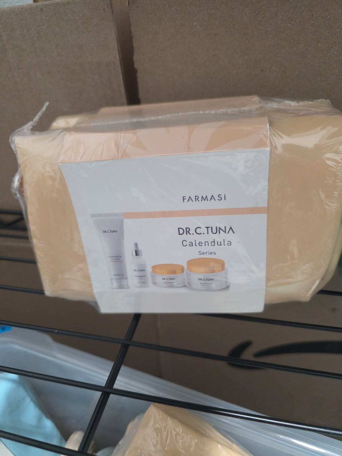 DC. C. TUNA Calendula Series