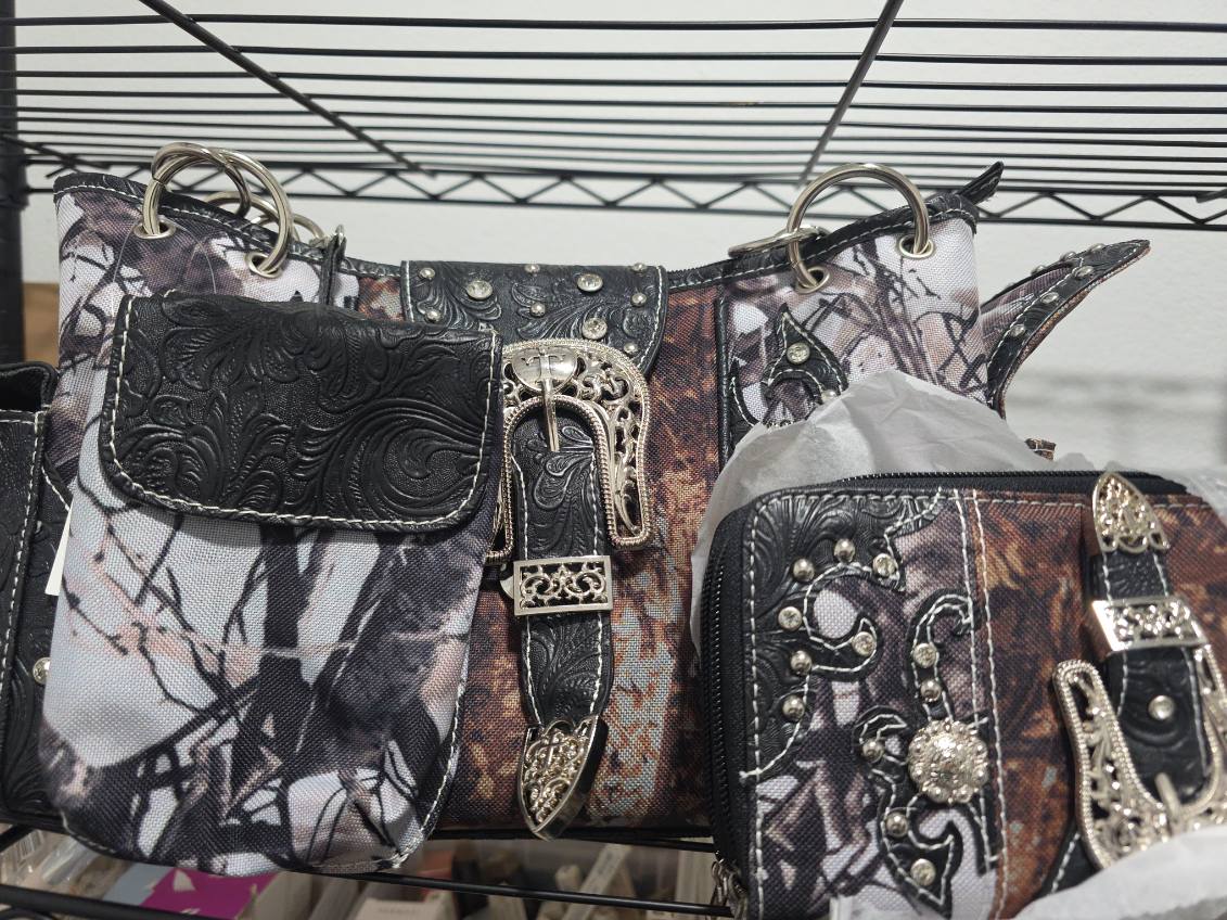 Black Buckle Camo Handbag Set