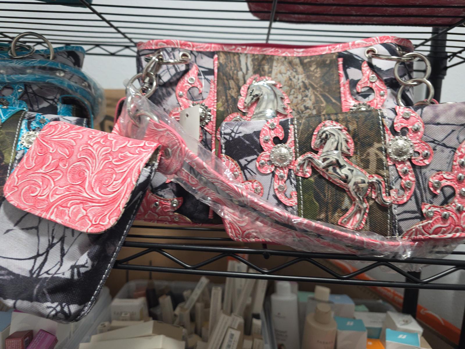 Pink Horse Camo Handbag Set (2‑Piece)