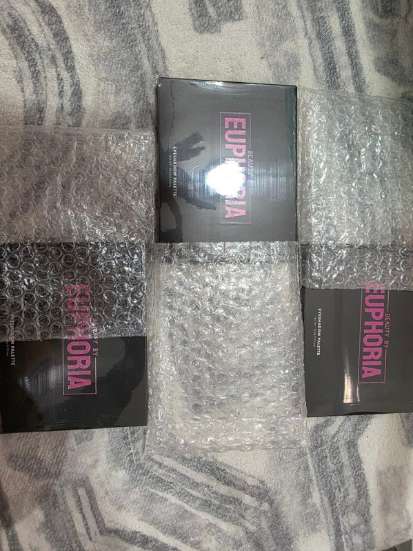 EUPHORIA™ XL Magnetic Makeup Palette – Hot Pink Metal Edition