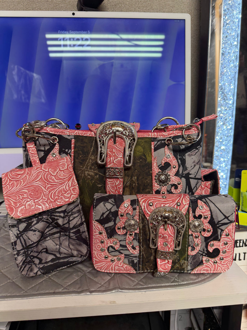 Pink Buckle Camo Handbag Set (3‑Piece)