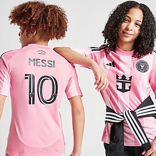 Kids Soccer Outfit – Black & Pink #10 Jersey (5-6Y)