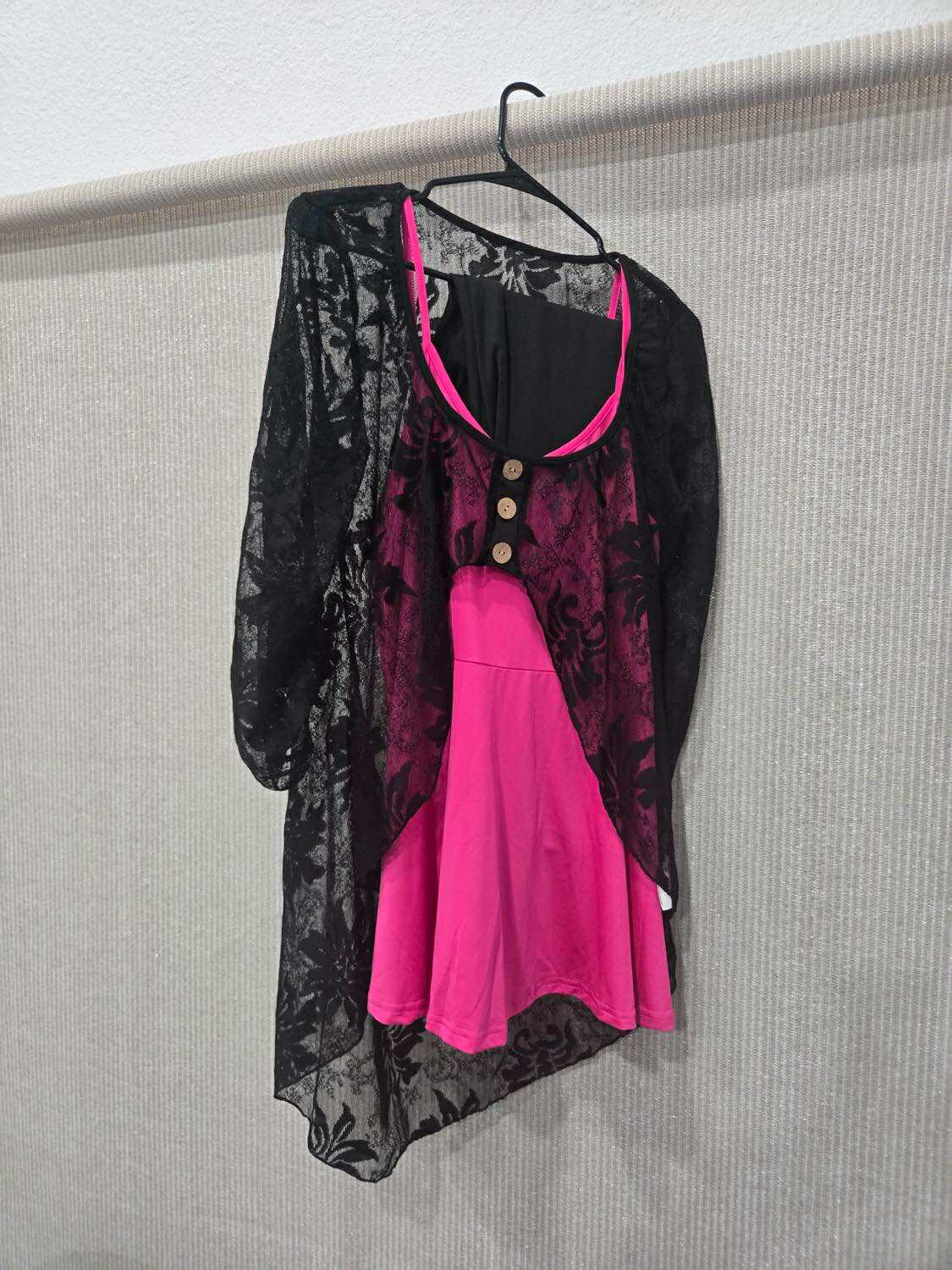 Black/Hot pink Lace Top